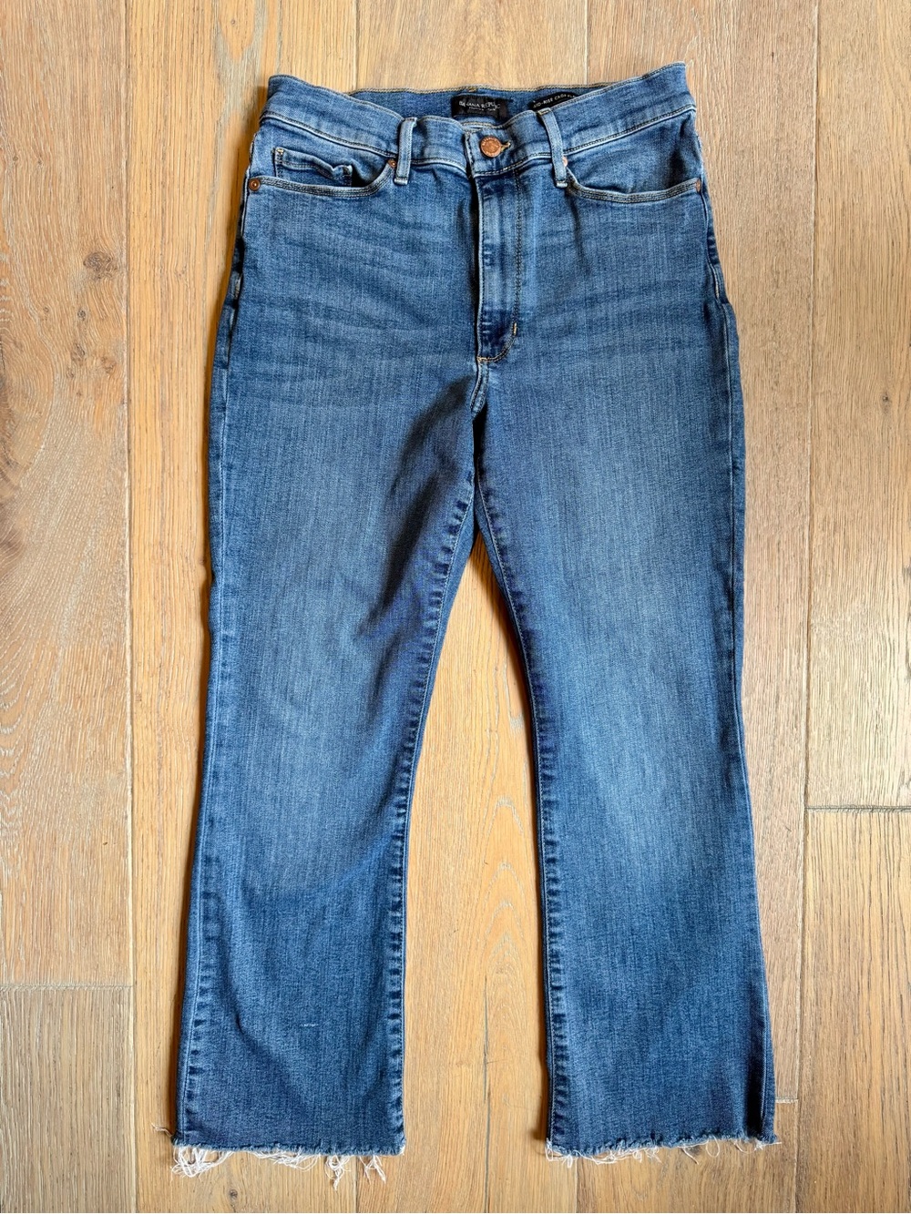 Banana Republic Premium Denim Women’s Mid-Rise Crop Flare Blue Jeans Size 29